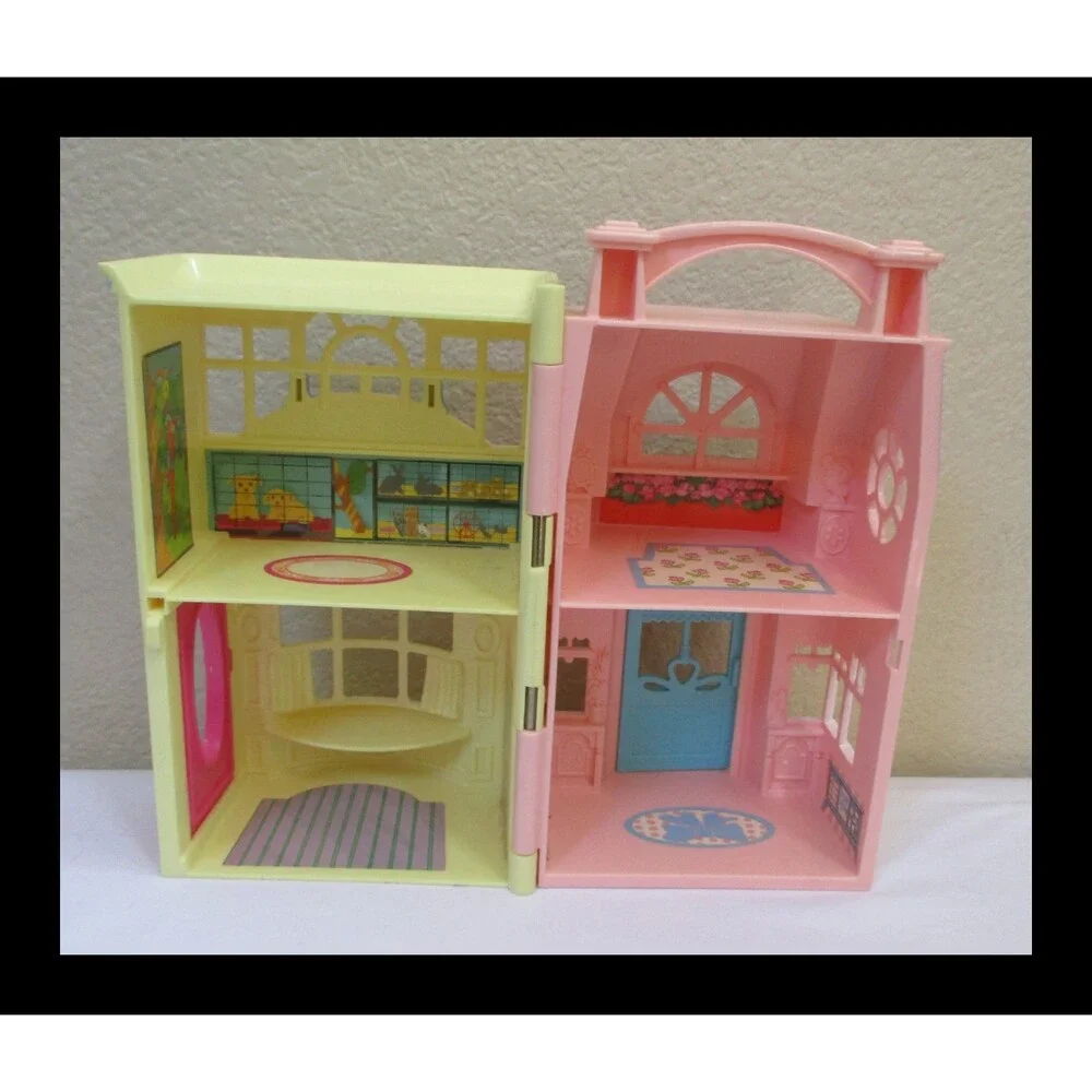 2001 Mattel Fisher Price Sweet Streets Pet Shop Beauty Salon Doll House Only